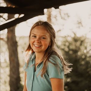 Meet your Posher, Brooke